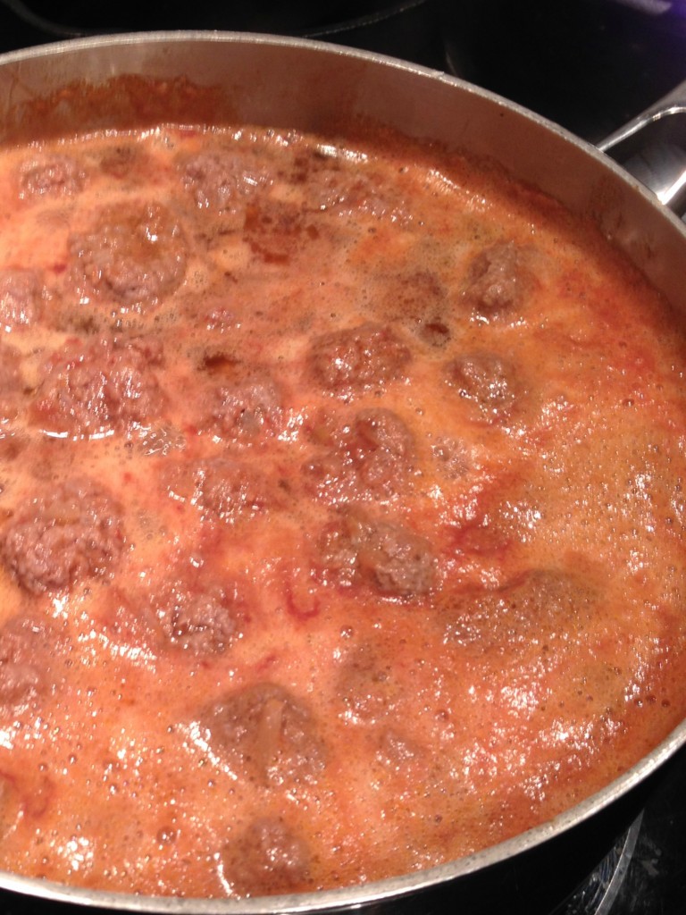 Simmering Meatballs